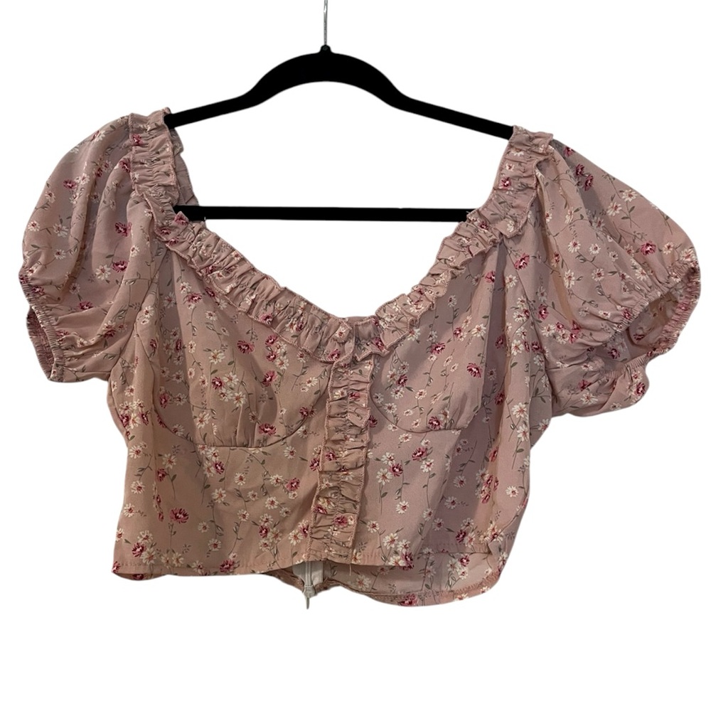 Pink Floral Crop Top🌸